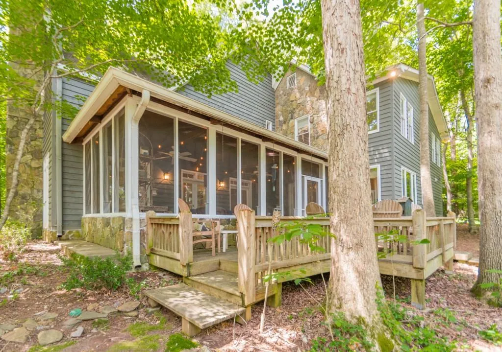 50 Serendipity Way, Sandy Springs, Georgia 30350, 4 Bedrooms Bedrooms, ,3 BathroomsBathrooms,Residential,Sold,50 Serendipity Way,6800869
