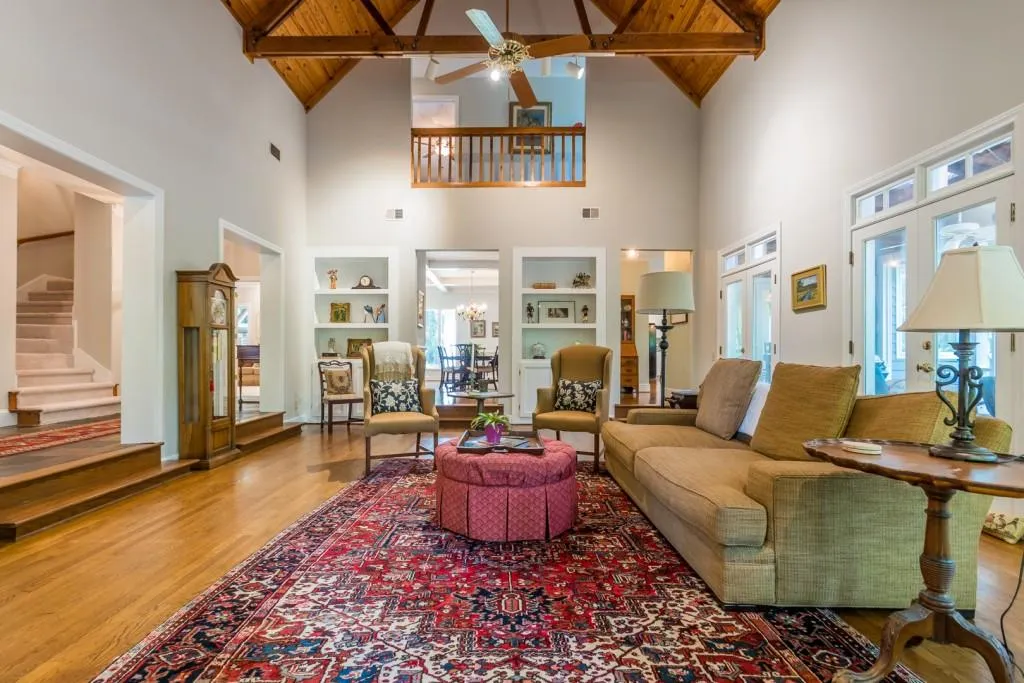50 Serendipity Way, Sandy Springs, Georgia 30350, 4 Bedrooms Bedrooms, ,3 BathroomsBathrooms,Residential,Sold,50 Serendipity Way,6800869