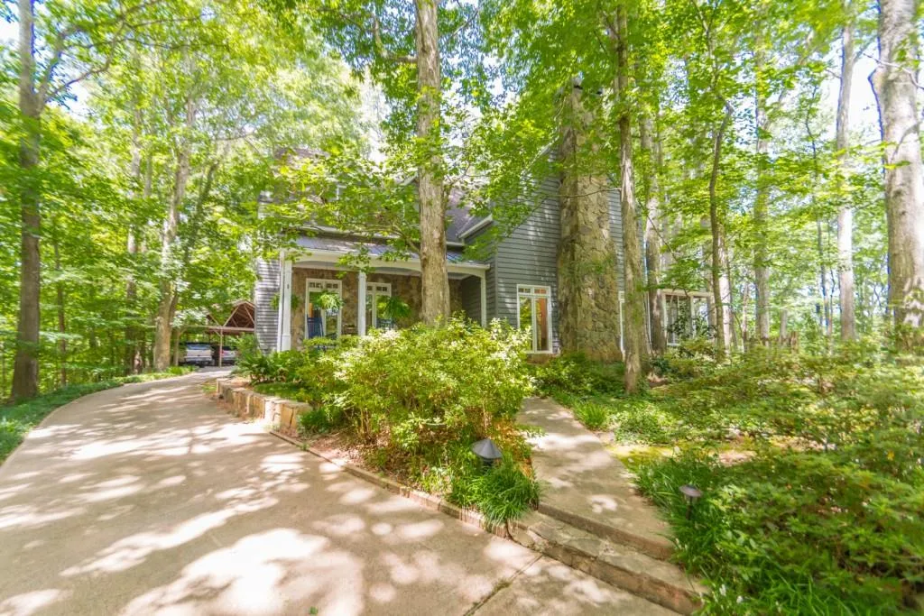 50 Serendipity Way, Sandy Springs, Georgia 30350, 4 Bedrooms Bedrooms, ,3 BathroomsBathrooms,Residential,Sold,50 Serendipity Way,6800869