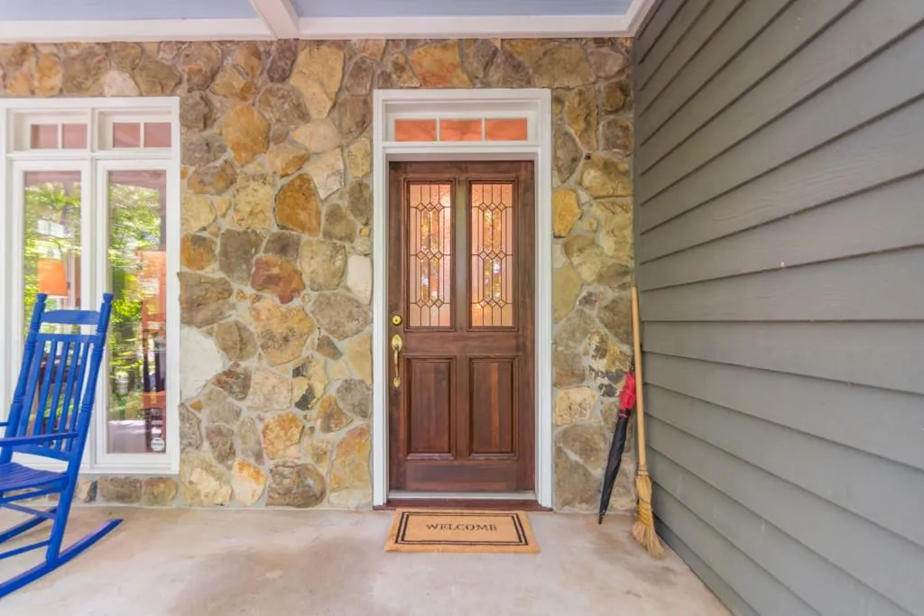 50 Serendipity Way, Sandy Springs, Georgia 30350, 4 Bedrooms Bedrooms, ,3 BathroomsBathrooms,Residential,Sold,50 Serendipity Way,6800869