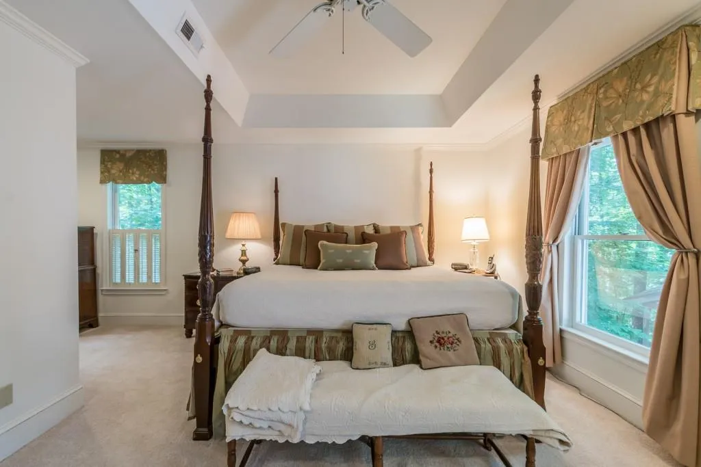 50 Serendipity Way, Sandy Springs, Georgia 30350, 4 Bedrooms Bedrooms, ,3 BathroomsBathrooms,Residential,Sold,50 Serendipity Way,6800869