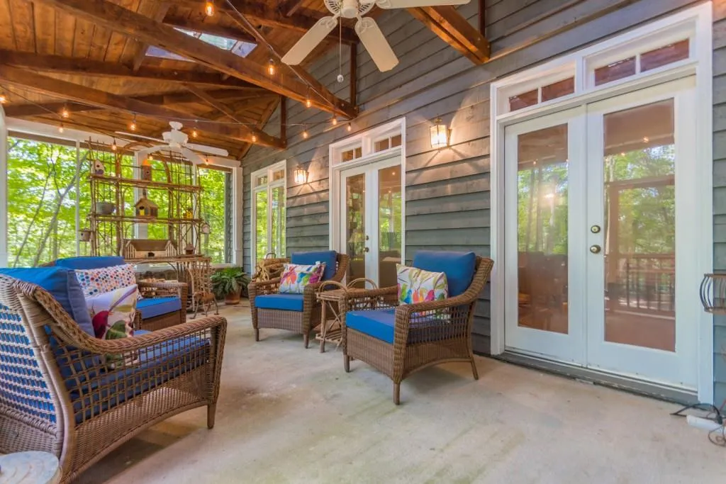 50 Serendipity Way, Sandy Springs, Georgia 30350, 4 Bedrooms Bedrooms, ,3 BathroomsBathrooms,Residential,Sold,50 Serendipity Way,6800869