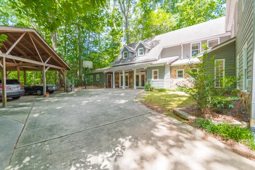 50 Serendipity Way, Sandy Springs, Georgia 30350, 4 Bedrooms Bedrooms, ,3 BathroomsBathrooms,Residential,Sold,50 Serendipity Way,6800869