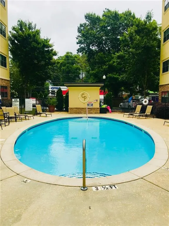 2240 Cheshire Bridge Road Ne Unit 208, Atlanta, Georgia 30324, 2 Bedrooms Bedrooms, ,1 BathroomBathrooms,Residential,Sold,2240 Cheshire Bridge Road Ne Unit 208,6034390