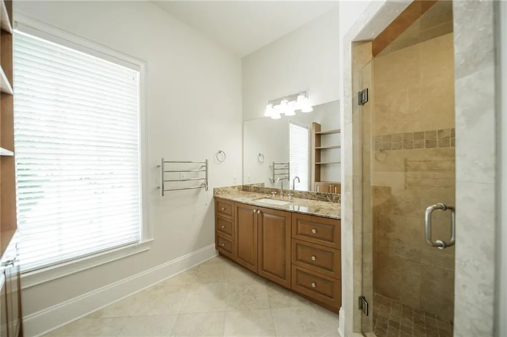 5225 S Trimble Road, Atlanta, Georgia 30342, 5 Bedrooms Bedrooms, ,3 BathroomsBathrooms,Residential,Sold,5225 S Trimble Road,6588904