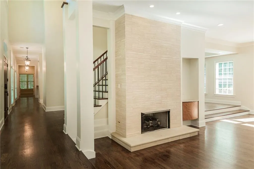5225 S Trimble Road, Atlanta, Georgia 30342, 5 Bedrooms Bedrooms, ,3 BathroomsBathrooms,Residential,Sold,5225 S Trimble Road,6588904