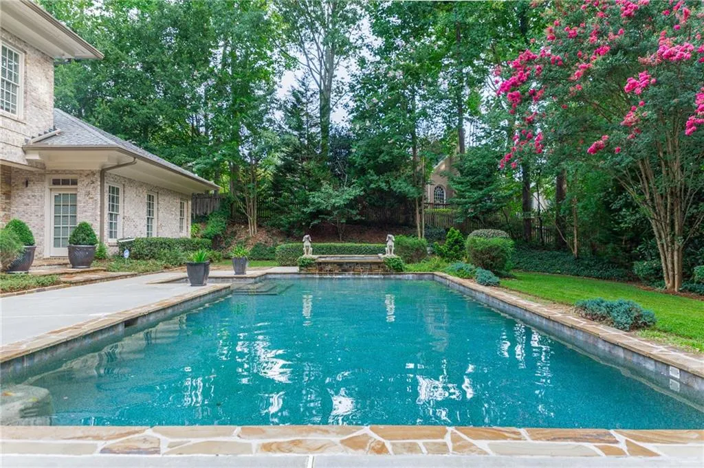 5225 S Trimble Road, Atlanta, Georgia 30342, 5 Bedrooms Bedrooms, ,3 BathroomsBathrooms,Residential,Sold,5225 S Trimble Road,6588904