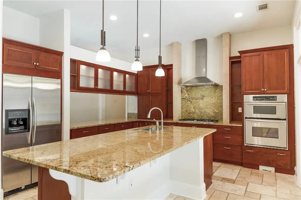 5225 S Trimble Road, Atlanta, Georgia 30342, 5 Bedrooms Bedrooms, ,3 BathroomsBathrooms,Residential,Sold,5225 S Trimble Road,6588904