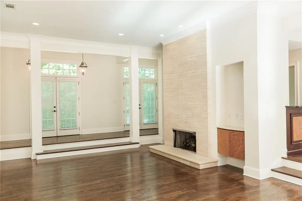 5225 S Trimble Road, Atlanta, Georgia 30342, 5 Bedrooms Bedrooms, ,3 BathroomsBathrooms,Residential,Sold,5225 S Trimble Road,6588904