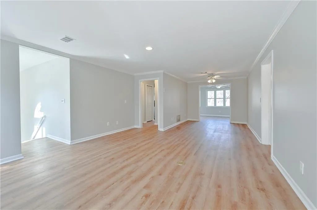 30 Normandy Court Ne Unit 201, Atlanta, Georgia 30324, 3 Bedrooms Bedrooms, ,2 BathroomsBathrooms,Residential,Sold,30 Normandy Court Ne Unit 201,6846158