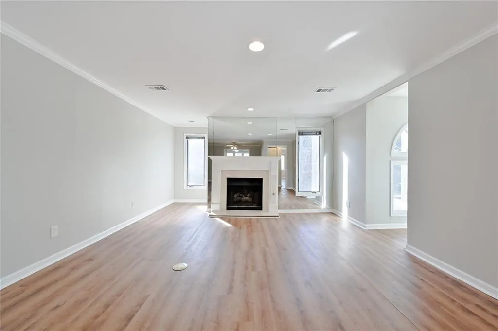 30 Normandy Court Ne Unit 201, Atlanta, Georgia 30324, 3 Bedrooms Bedrooms, ,2 BathroomsBathrooms,Residential,Sold,30 Normandy Court Ne Unit 201,6846158