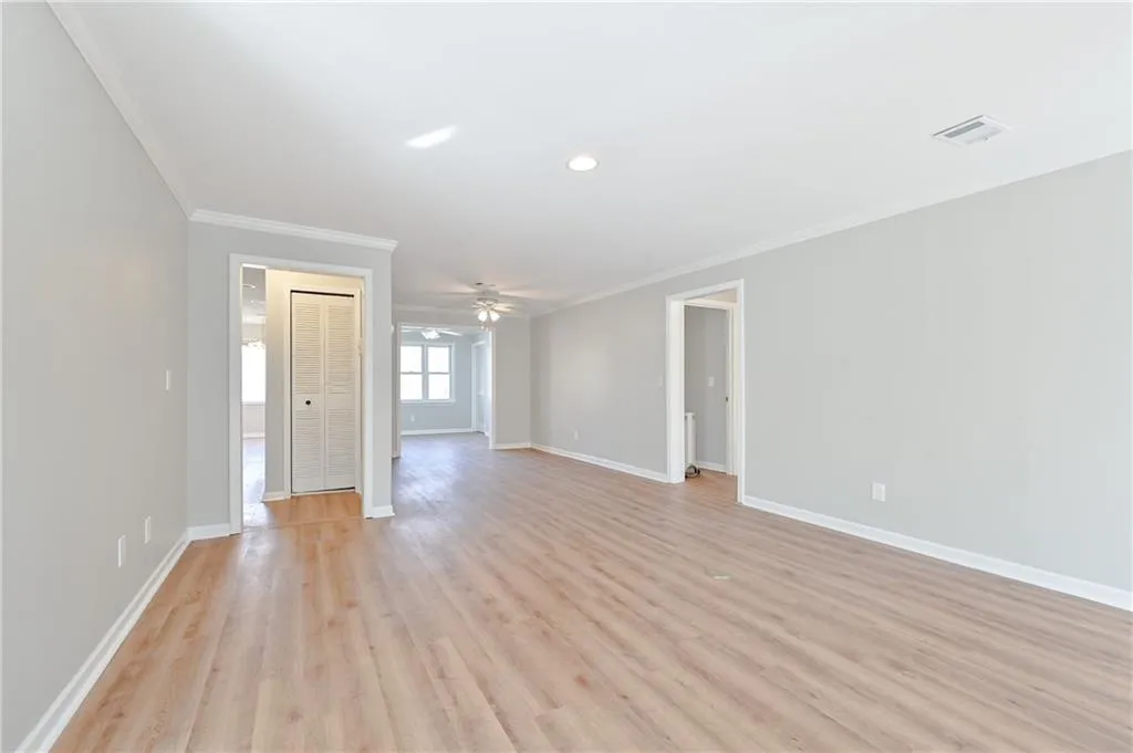 30 Normandy Court Ne Unit 201, Atlanta, Georgia 30324, 3 Bedrooms Bedrooms, ,2 BathroomsBathrooms,Residential,Sold,30 Normandy Court Ne Unit 201,6846158