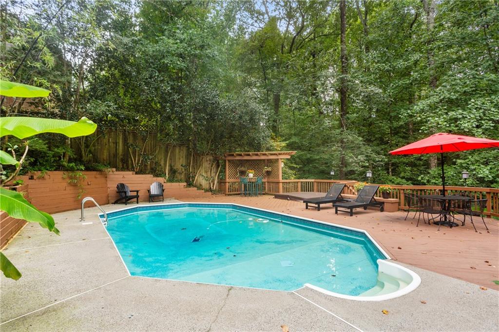 130 Classic Cove, Sandy Springs, Georgia 30350, 4 Bedrooms Bedrooms, ,4 BathroomsBathrooms,Residential,Sold,130 Classic Cove,7271920