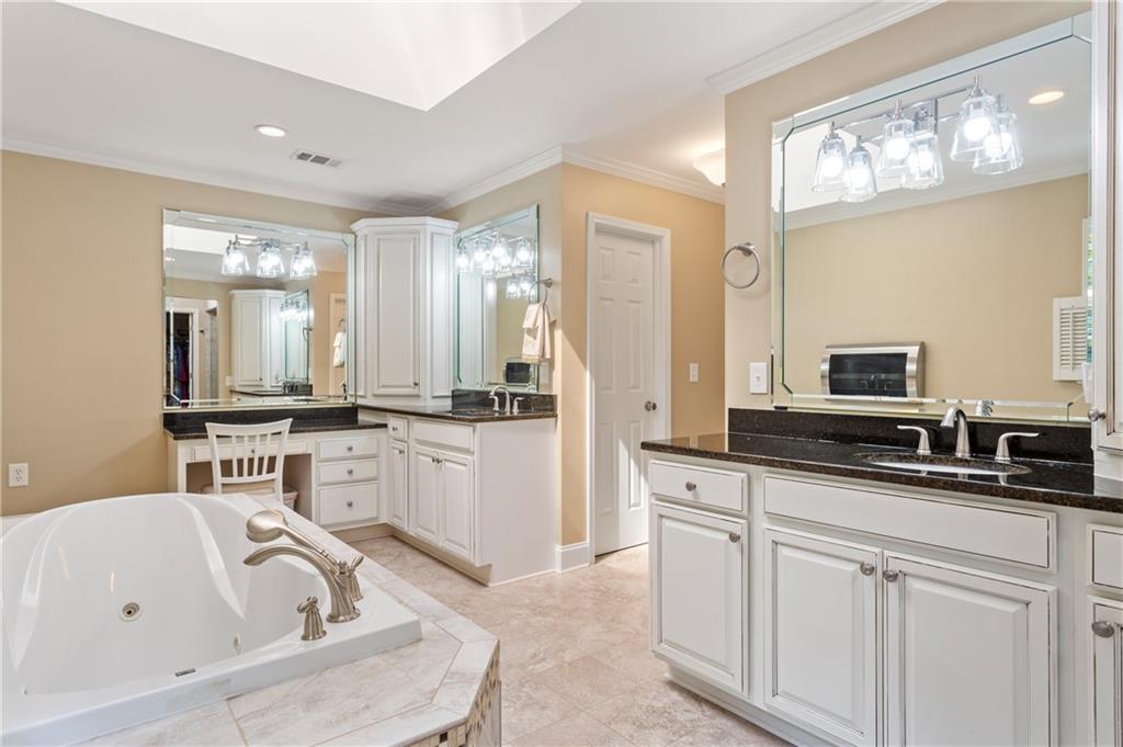 130 Classic Cove, Sandy Springs, Georgia 30350, 4 Bedrooms Bedrooms, ,4 BathroomsBathrooms,Residential,Sold,130 Classic Cove,7271920