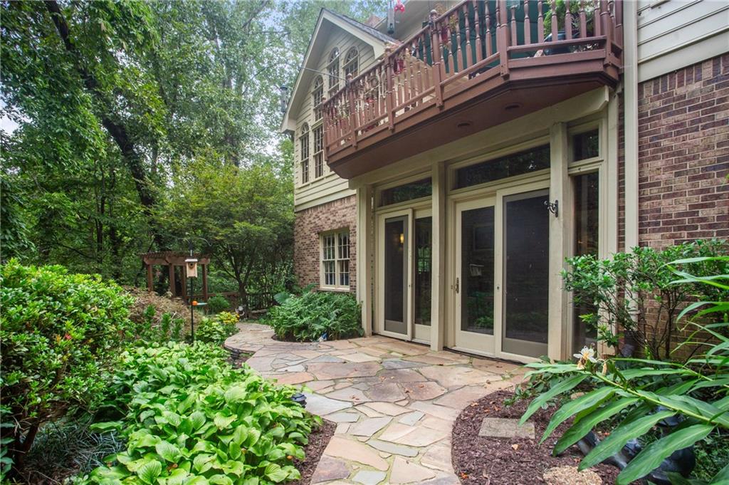 130 Classic Cove, Sandy Springs, Georgia 30350, 4 Bedrooms Bedrooms, ,4 BathroomsBathrooms,Residential,Sold,130 Classic Cove,7271920