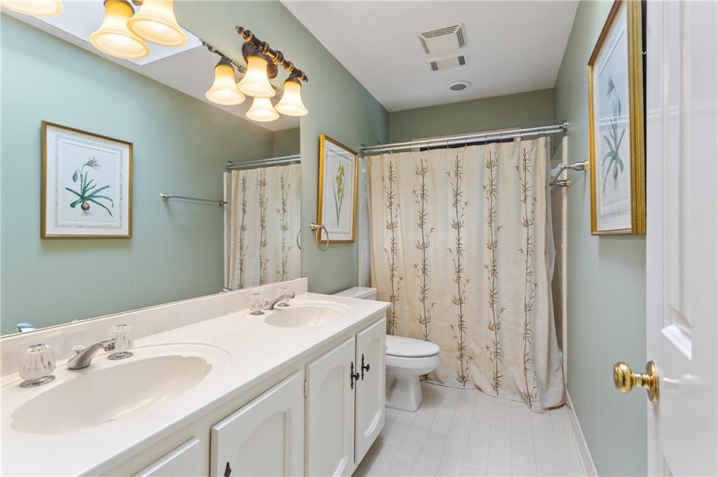 130 Classic Cove, Sandy Springs, Georgia 30350, 4 Bedrooms Bedrooms, ,4 BathroomsBathrooms,Residential,Sold,130 Classic Cove,7271920