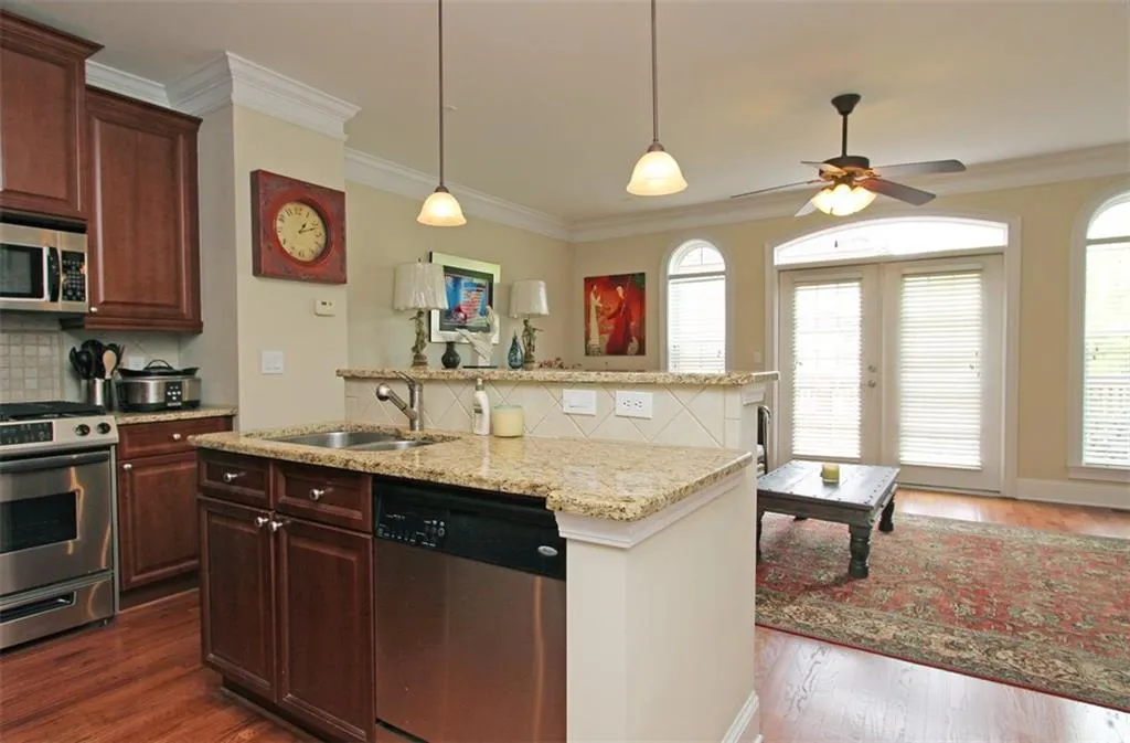 49 High Top Way, Atlanta, Georgia 30328, 3 Bedrooms Bedrooms, ,3 BathroomsBathrooms,Residential,Sold,49 High Top Way,5669898