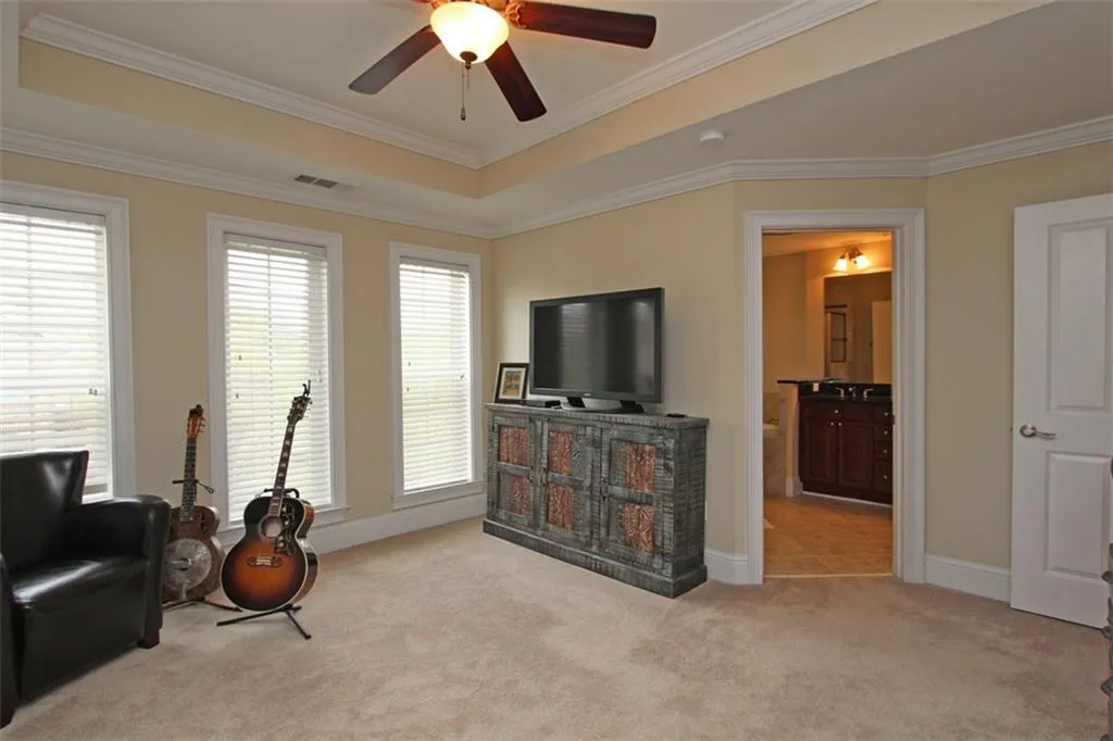 49 High Top Way, Atlanta, Georgia 30328, 3 Bedrooms Bedrooms, ,3 BathroomsBathrooms,Residential,Sold,49 High Top Way,5669898