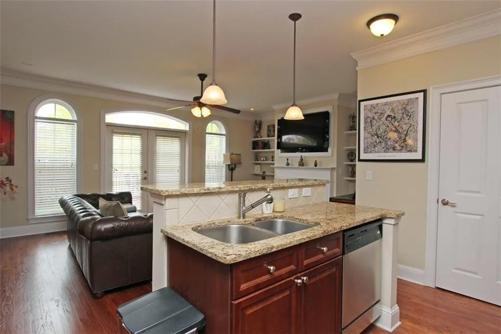 49 High Top Way, Atlanta, Georgia 30328, 3 Bedrooms Bedrooms, ,3 BathroomsBathrooms,Residential,Sold,49 High Top Way,5669898