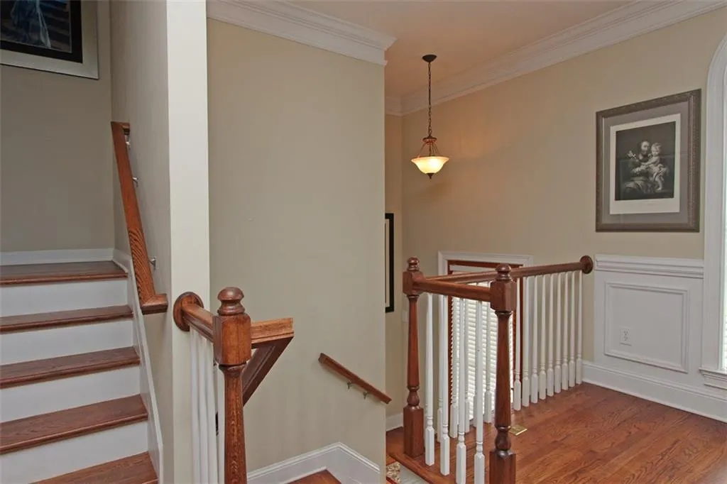 49 High Top Way, Atlanta, Georgia 30328, 3 Bedrooms Bedrooms, ,3 BathroomsBathrooms,Residential,Sold,49 High Top Way,5669898