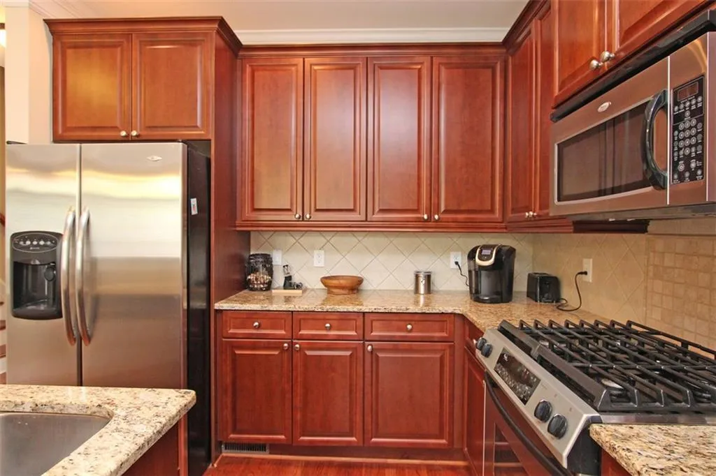 49 High Top Way, Atlanta, Georgia 30328, 3 Bedrooms Bedrooms, ,3 BathroomsBathrooms,Residential,Sold,49 High Top Way,5669898