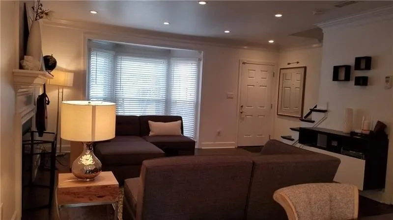24 Mount Vernon Circle, Atlanta, Georgia 30338, 2 Bedrooms Bedrooms, ,2 BathroomsBathrooms,Residential,Sold,24 Mount Vernon Circle,6106668