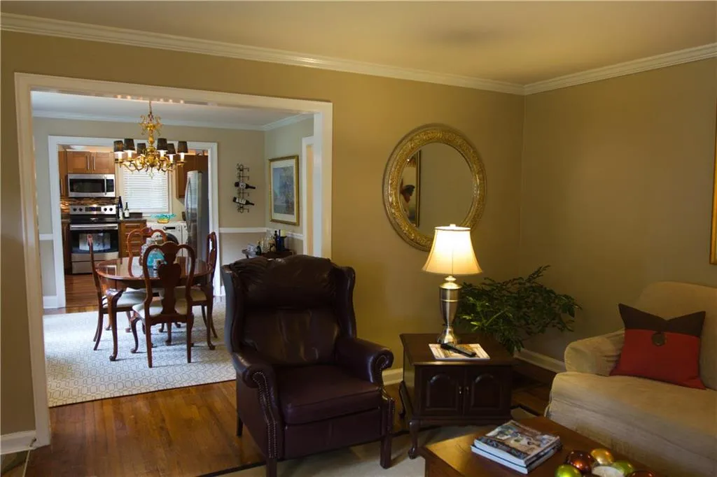 1138 Country Lane Ne, Atlanta, Georgia 30324, 2 Bedrooms Bedrooms, ,1 BathroomBathrooms,Residential,Sold,1138 Country Lane Ne,5831129