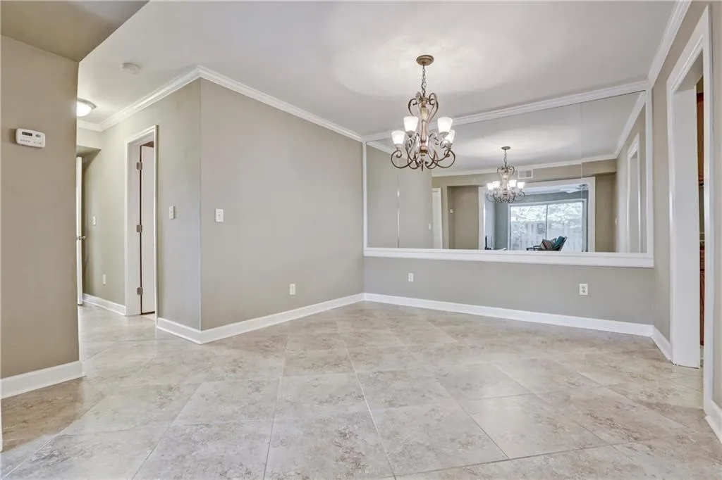 6851 Roswell Road Unit H28, Atlanta, Georgia 30328, 2 Bedrooms Bedrooms, ,2 BathroomsBathrooms,Residential,Sold,6851 Roswell Road Unit H28,5884365