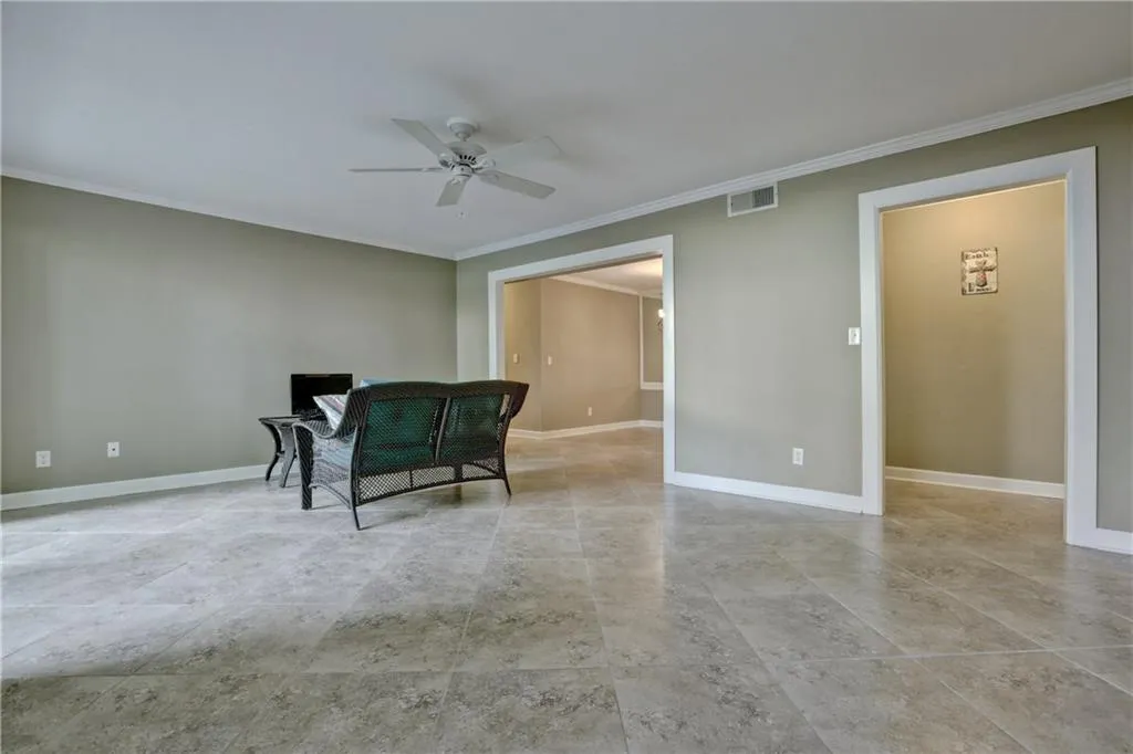 6851 Roswell Road Unit H28, Atlanta, Georgia 30328, 2 Bedrooms Bedrooms, ,2 BathroomsBathrooms,Residential,Sold,6851 Roswell Road Unit H28,5884365