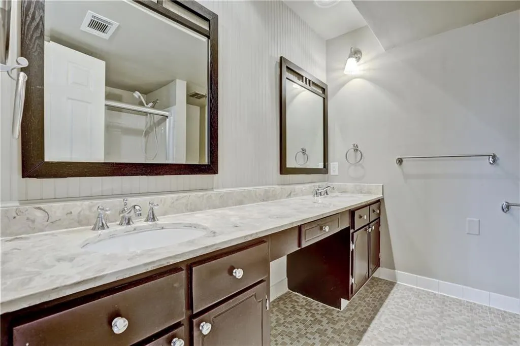 6851 Roswell Road Unit H28, Atlanta, Georgia 30328, 2 Bedrooms Bedrooms, ,2 BathroomsBathrooms,Residential,Sold,6851 Roswell Road Unit H28,5884365