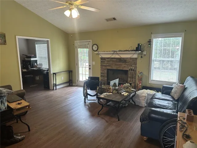 1512 Julianna Circle, Loganville, Georgia 30052
