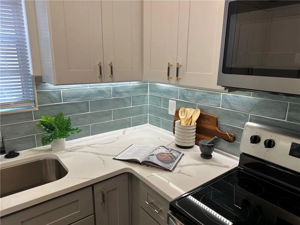 5517 Kingsport Drive, Sandy Springs, Georgia 30342, 2 Bedrooms Bedrooms, ,1 BathroomBathrooms,Residential,Sold,5517 Kingsport Drive,7206339