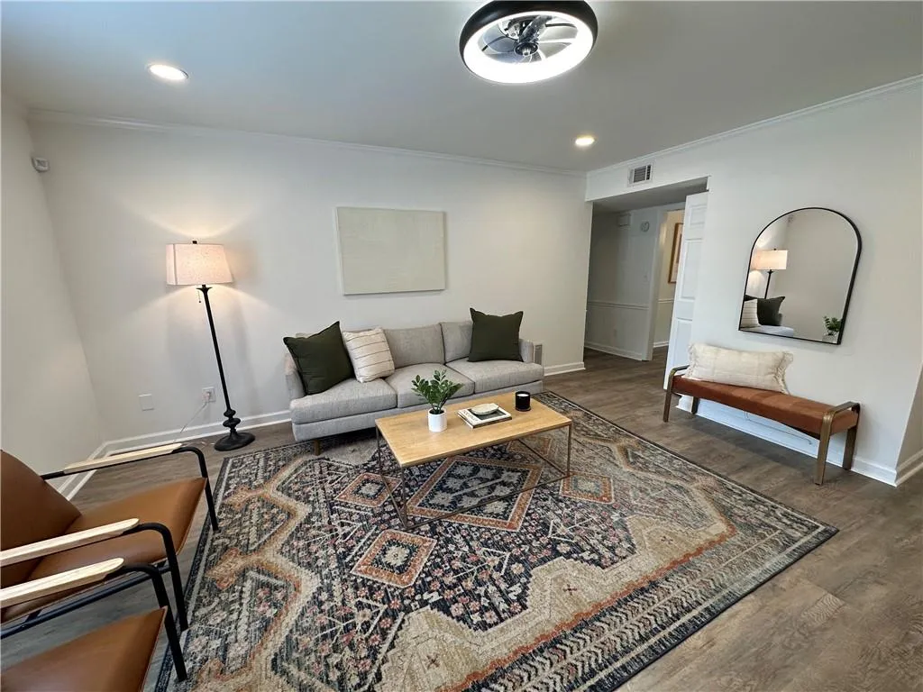 5517 Kingsport Drive, Sandy Springs, Georgia 30342, 2 Bedrooms Bedrooms, ,1 BathroomBathrooms,Residential,Sold,5517 Kingsport Drive,7206339 5517 Kingsport Drive, Sandy Springs, Georgia 30342, 2 Bedrooms Bedrooms, ,1 BathroomBathrooms,Residential,Sold,5517 Kingsport Drive,7206339