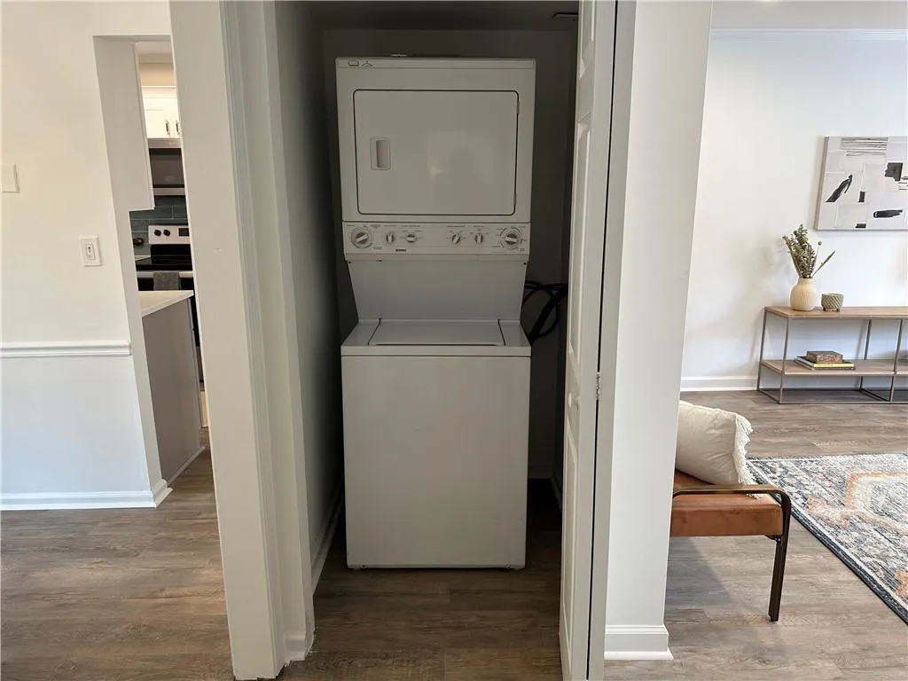 5517 Kingsport Drive, Sandy Springs, Georgia 30342, 2 Bedrooms Bedrooms, ,1 BathroomBathrooms,Residential,Sold,5517 Kingsport Drive,7206339