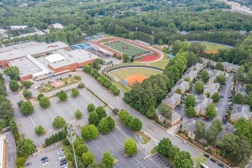 750 Dalrymple Road Unit L3, Sandy Springs, Georgia 30328, 2 Bedrooms Bedrooms, ,2 BathroomsBathrooms,Residential,Sold,750 Dalrymple Road Unit L3,6724276