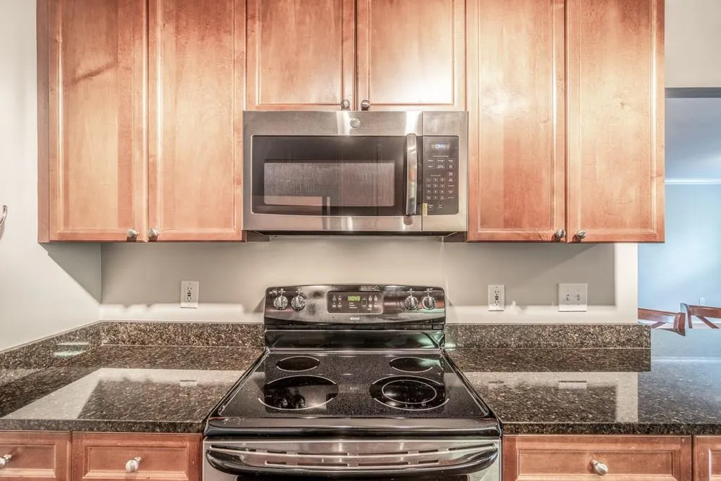 750 Dalrymple Road Unit L3, Sandy Springs, Georgia 30328, 2 Bedrooms Bedrooms, ,2 BathroomsBathrooms,Residential,Sold,750 Dalrymple Road Unit L3,6724276