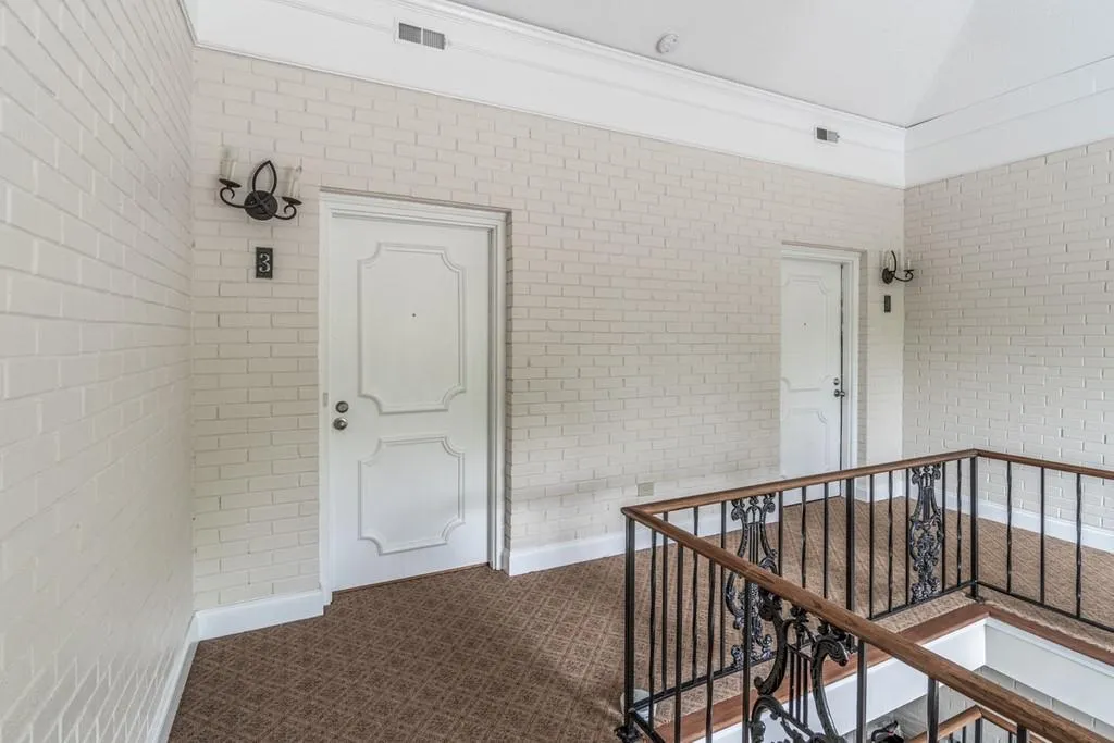 750 Dalrymple Road Unit L3, Sandy Springs, Georgia 30328, 2 Bedrooms Bedrooms, ,2 BathroomsBathrooms,Residential,Sold,750 Dalrymple Road Unit L3,6724276