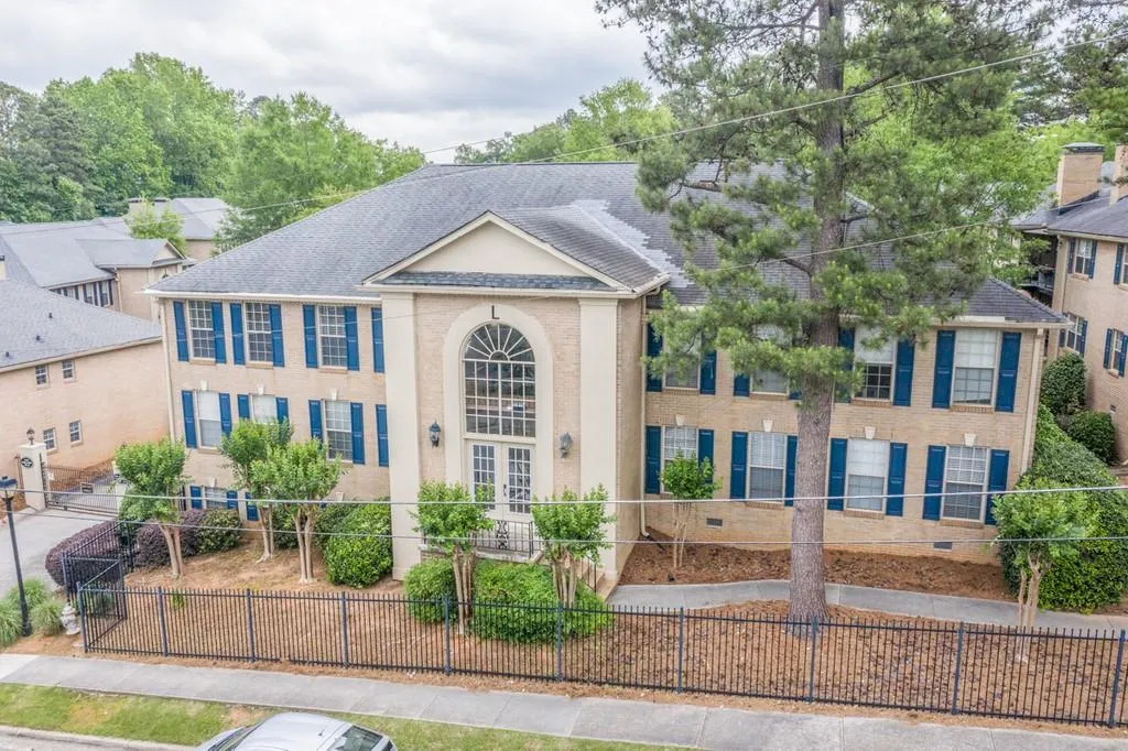 750 Dalrymple Road Unit L3, Sandy Springs, Georgia 30328, 2 Bedrooms Bedrooms, ,2 BathroomsBathrooms,Residential,Sold,750 Dalrymple Road Unit L3,6724276