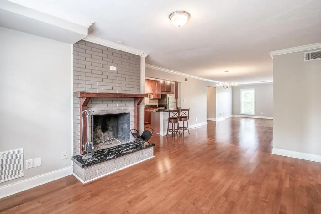 750 Dalrymple Road Unit L3, Sandy Springs, Georgia 30328, 2 Bedrooms Bedrooms, ,2 BathroomsBathrooms,Residential,Sold,750 Dalrymple Road Unit L3,6724276