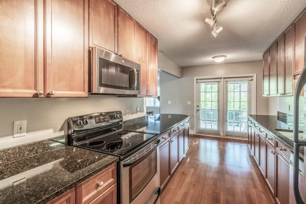 750 Dalrymple Road Unit L3, Sandy Springs, Georgia 30328, 2 Bedrooms Bedrooms, ,2 BathroomsBathrooms,Residential,Sold,750 Dalrymple Road Unit L3,6724276