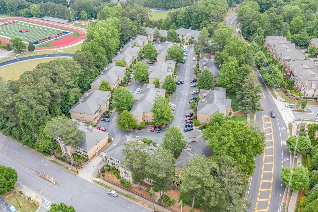 750 Dalrymple Road Unit L3, Sandy Springs, Georgia 30328, 2 Bedrooms Bedrooms, ,2 BathroomsBathrooms,Residential,Sold,750 Dalrymple Road Unit L3,6724276
