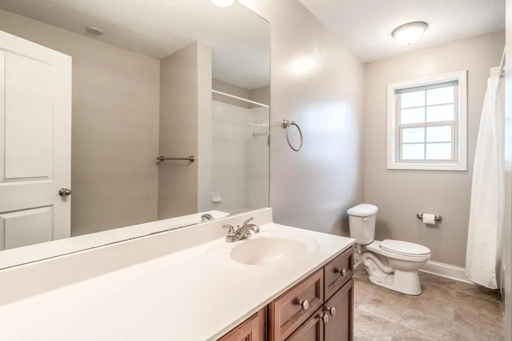 750 Dalrymple Road Unit L3, Sandy Springs, Georgia 30328, 2 Bedrooms Bedrooms, ,2 BathroomsBathrooms,Residential,Sold,750 Dalrymple Road Unit L3,6724276