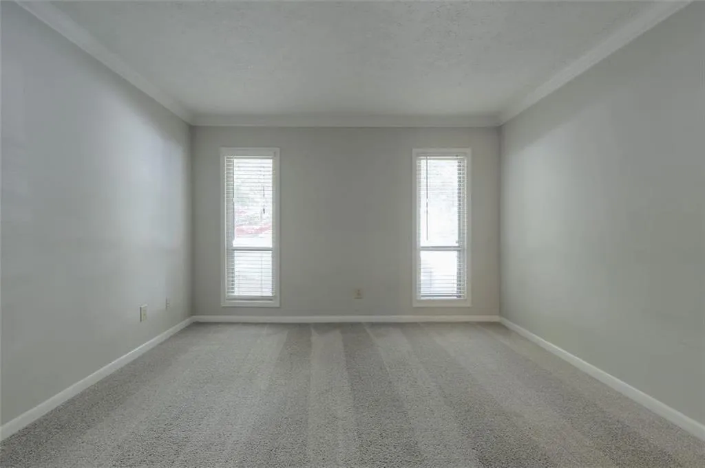 5147 Roswell Road Unit 10, Atlanta, Georgia 30342, 2 Bedrooms Bedrooms, ,1 BathroomBathrooms,Residential,Sold,5147 Roswell Road Unit 10,6033038