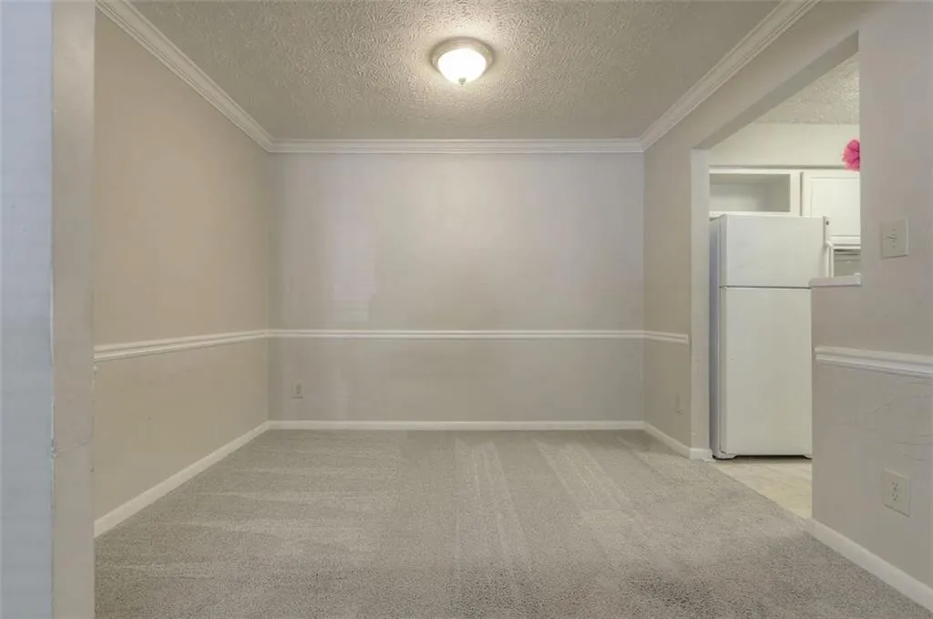 5147 Roswell Road Unit 10, Atlanta, Georgia 30342, 2 Bedrooms Bedrooms, ,1 BathroomBathrooms,Residential,Sold,5147 Roswell Road Unit 10,6033038