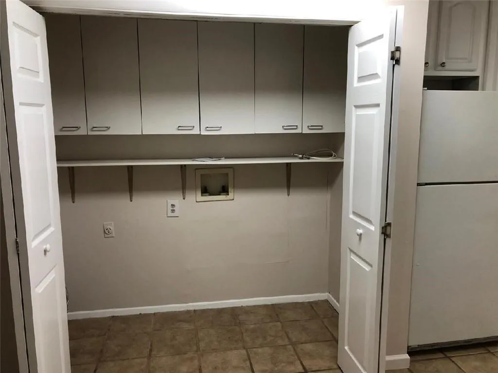 346 Carpenter Drive Unit 12, Sandy Springs, Georgia 30328, 2 Bedrooms Bedrooms, ,2 BathroomsBathrooms,Residential,Sold,346 Carpenter Drive Unit 12,6734800
