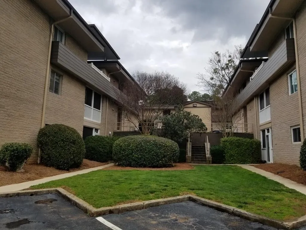 346 Carpenter Drive Unit 12, Sandy Springs, Georgia 30328, 2 Bedrooms Bedrooms, ,2 BathroomsBathrooms,Residential,Sold,346 Carpenter Drive Unit 12,6734800