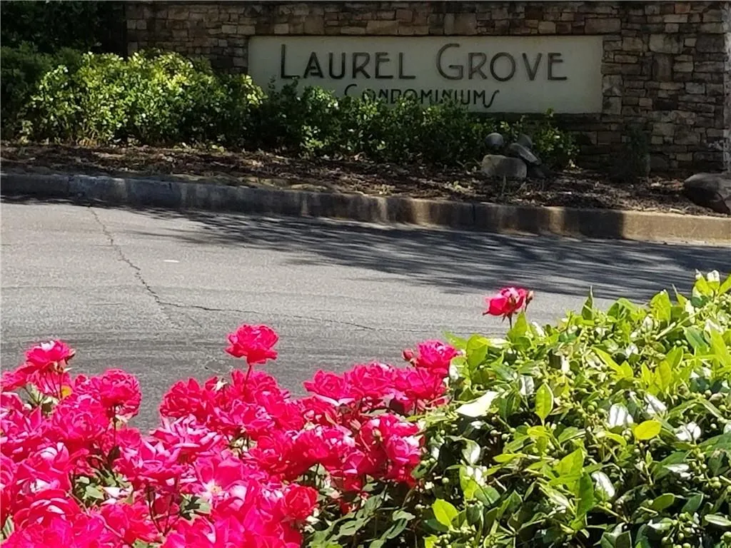 346 Carpenter Drive Unit 12, Sandy Springs, Georgia 30328, 2 Bedrooms Bedrooms, ,2 BathroomsBathrooms,Residential,Sold,346 Carpenter Drive Unit 12,6734800