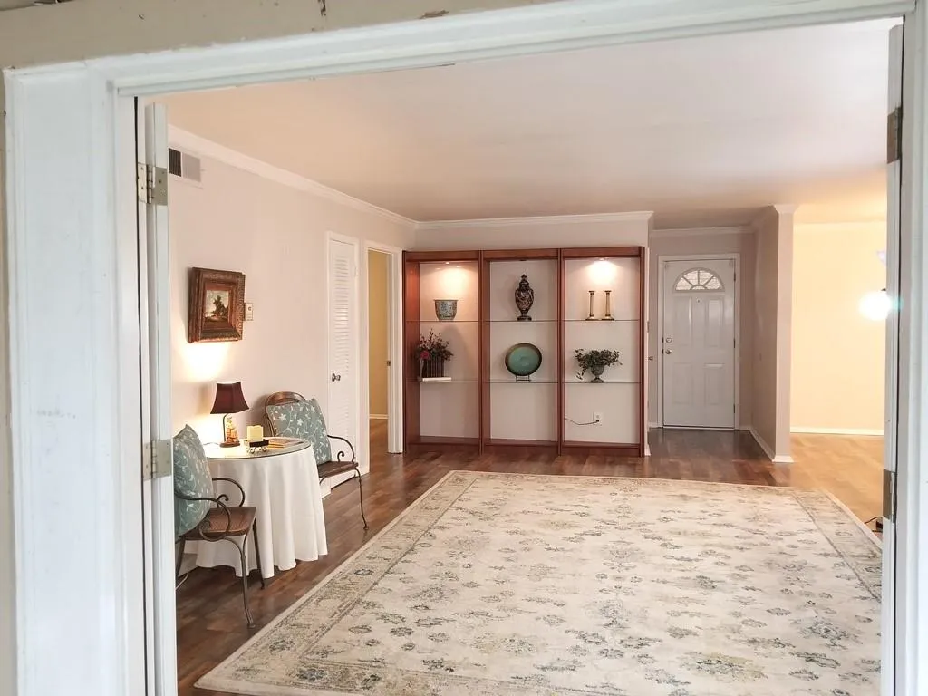 346 Carpenter Drive Unit 12, Sandy Springs, Georgia 30328, 2 Bedrooms Bedrooms, ,2 BathroomsBathrooms,Residential,Sold,346 Carpenter Drive Unit 12,6734800