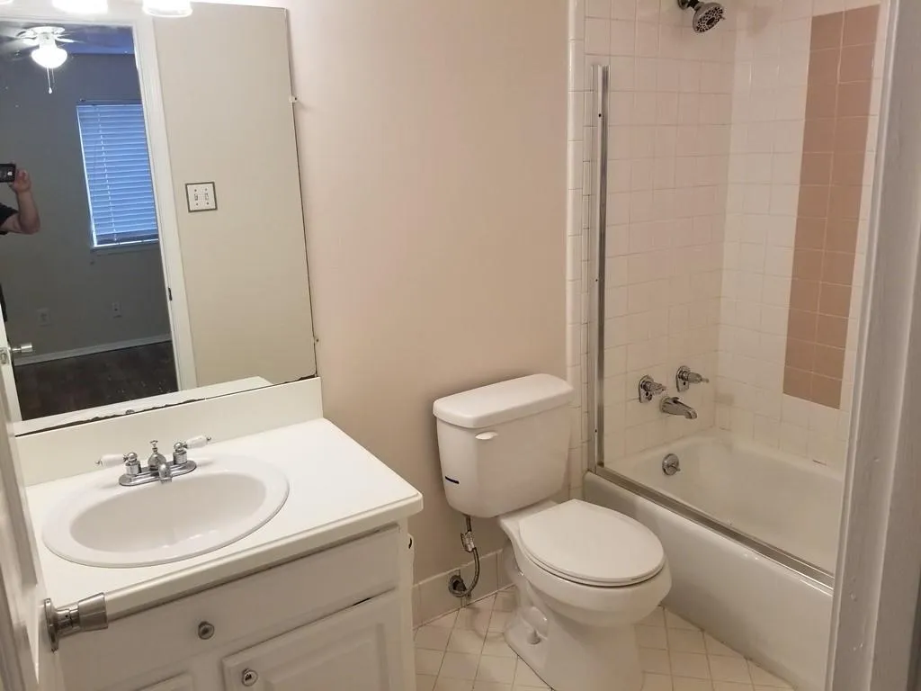 346 Carpenter Drive Unit 12, Sandy Springs, Georgia 30328, 2 Bedrooms Bedrooms, ,2 BathroomsBathrooms,Residential,Sold,346 Carpenter Drive Unit 12,6734800