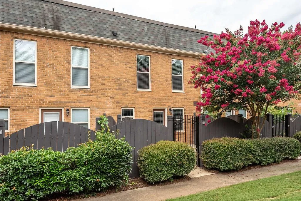245 Winding River Drive Unit F, Sandy Springs, Georgia 30350, 2 Bedrooms Bedrooms, ,1 BathroomBathrooms,Residential,Sold,245 Winding River Drive Unit F,6581667